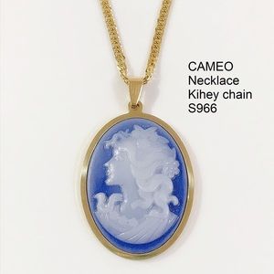 THIS IS NOT REAL GOLD . Stainless Cameo Necklace